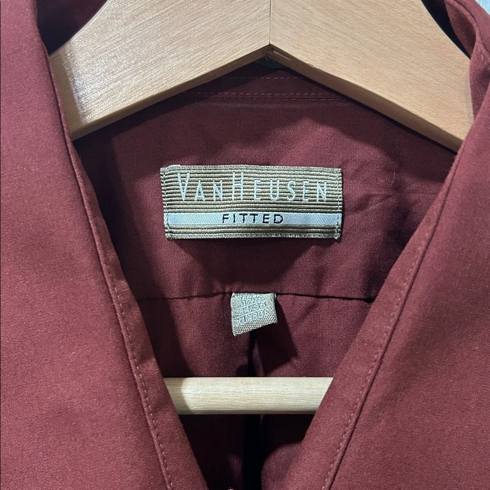 VANHEUSEN MENS BURGUNDY LONG SLEEVE BUTTON UP SHIRT FITTED Sz 34/35 - Picture 4 of 7